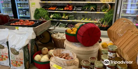 Lake Meadow Naturals