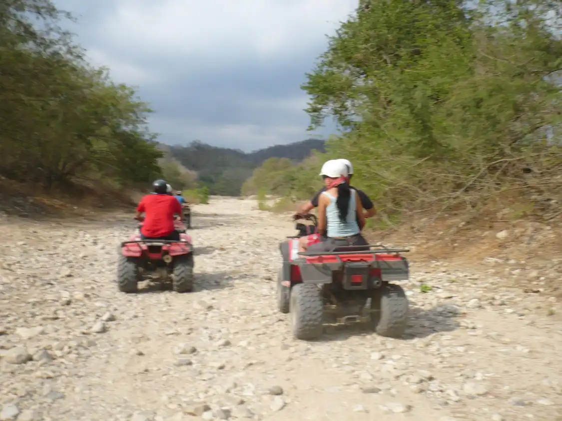 Hotels near Parador Turistico Shluuna