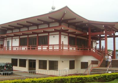 Templo Budista Jodoshu Nippakuji de Maringa