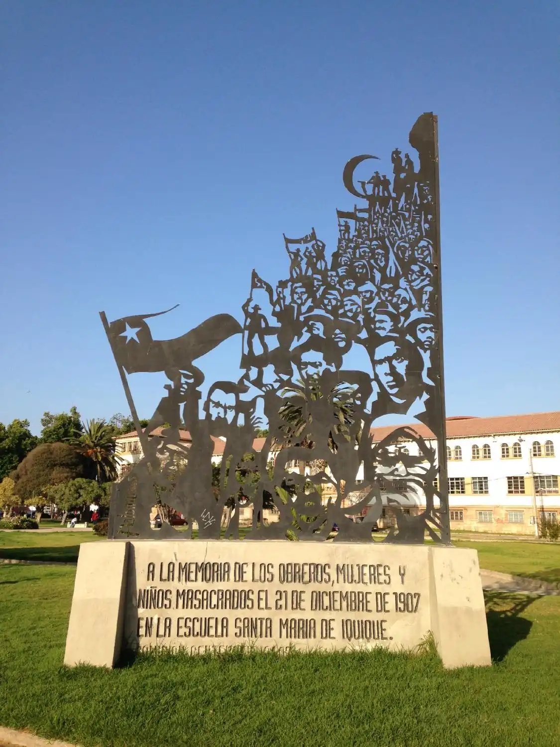Отели рядом с достопримечательностью «Plaza Nobel Gabriela Mistral»