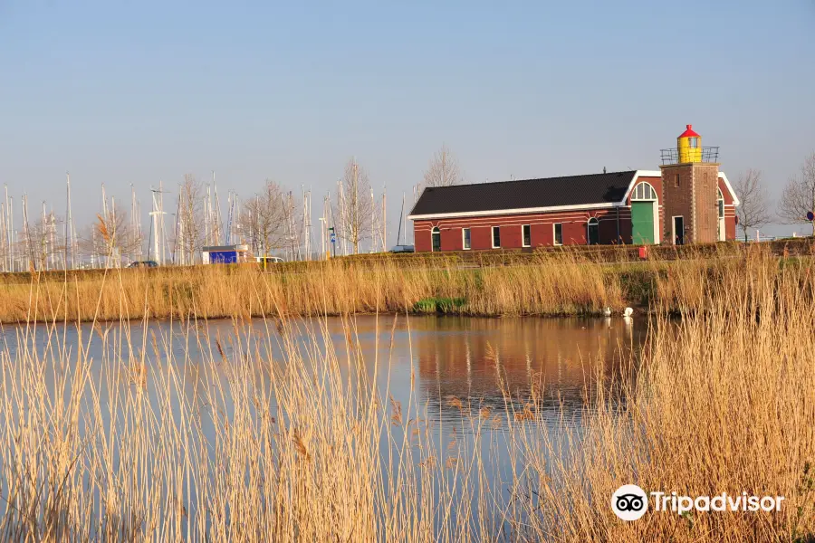 Moerdijk Lighthouse