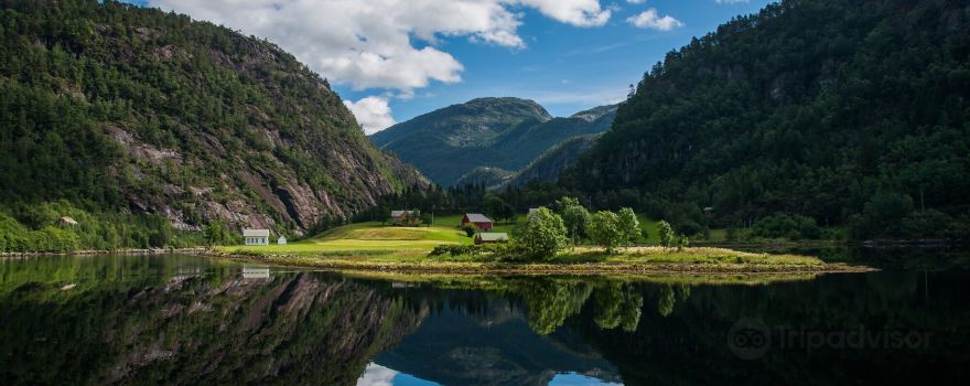 Roedne Fjord Cruise