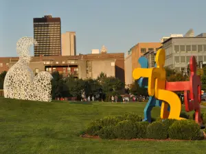 Pappajohn Sculpture Park