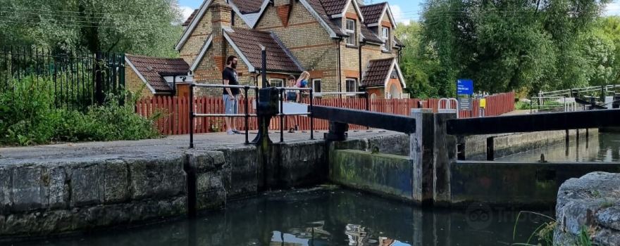 Lee Valley Boat Centre Ltd