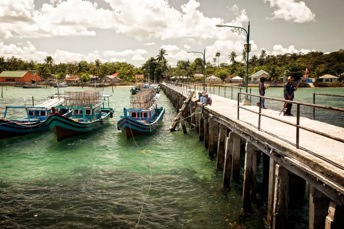 Hotel dekat Desa Nelayan Tanjung Binga