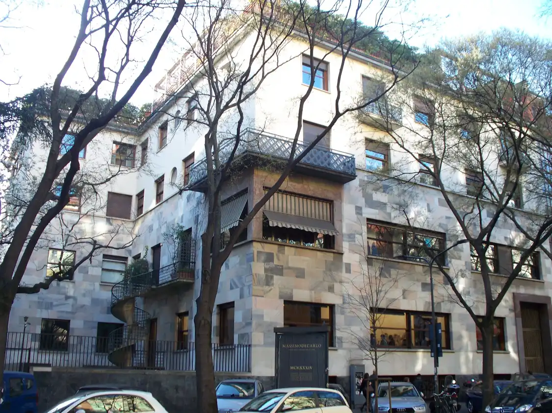 Hotel in zona Casa Corbellini-Wassermann (1934-1936, Piero Portaluppi)