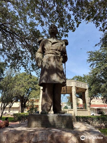 Flüge ${{cityDName}} Eagle Pass