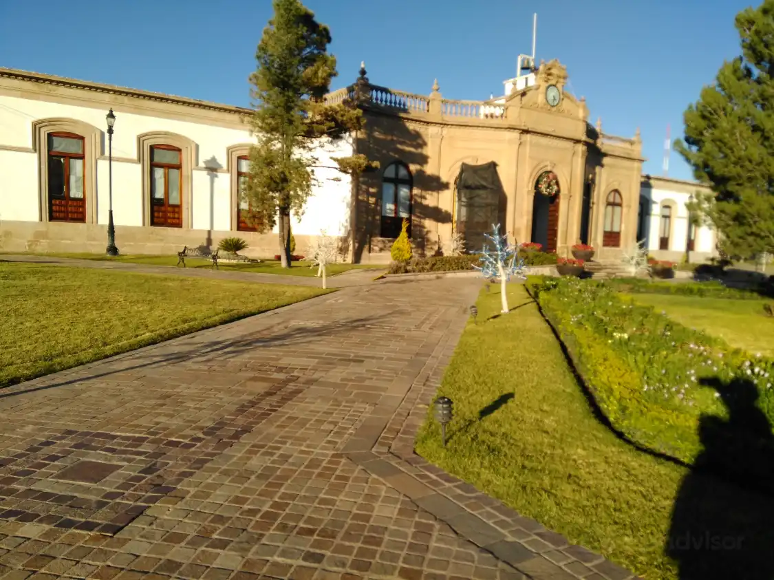Hotels near Centro Cultural y de Convenciones Bicentenario