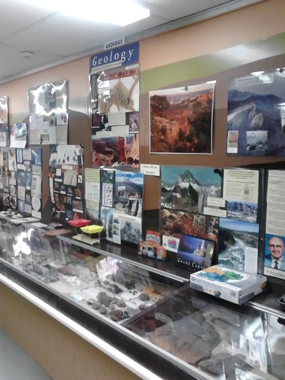 Amazing Science Centre附近的飯店