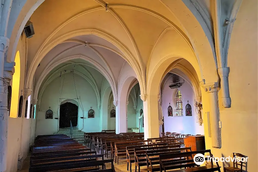 Église Saint-Cyr et Sainte-Julitte