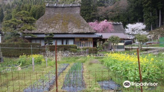 美山かやぶき美術館 郷土資料館