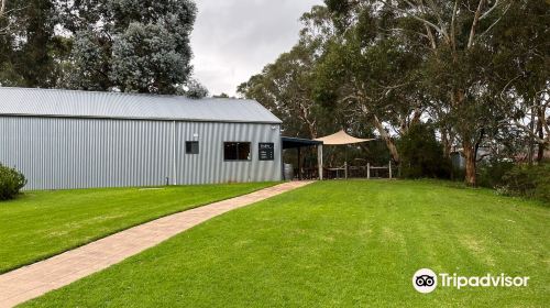 DogRidge Winery, Cellar Door & Vineyards