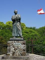 Sakamoto Ryoma Statue