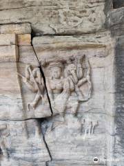 Пещерные храмы Удаягири