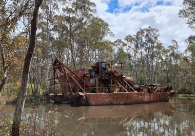 Maldon Dredge and Dragline