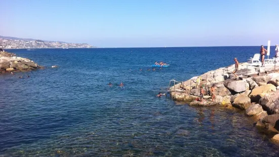 Spiaggia Marina di Capo Nero