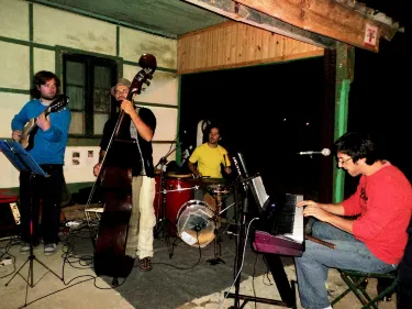 Luna llena en el anden