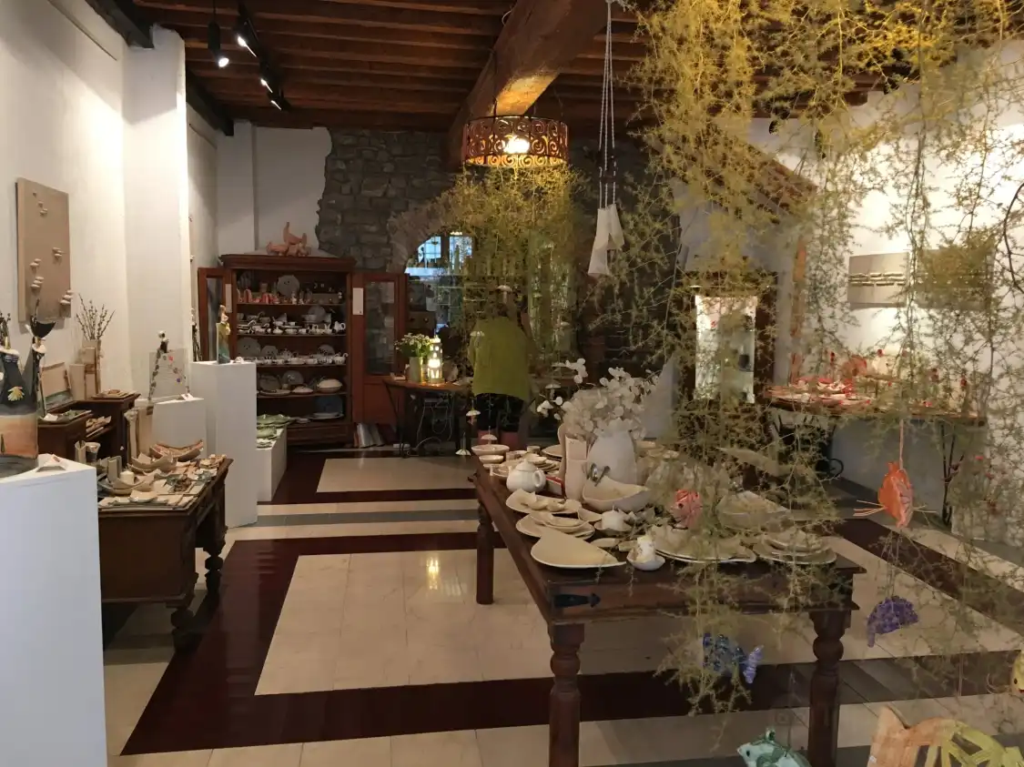 Hotels near Duka Gallery