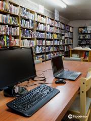 Irvine Community Library