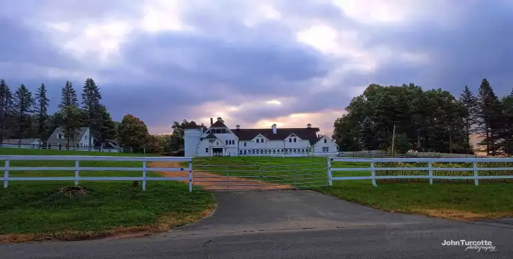 Hotels in Suffield