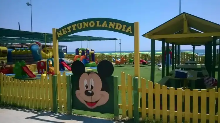 Hotel in zona Riva dei Ginepri Beach Restaurant
