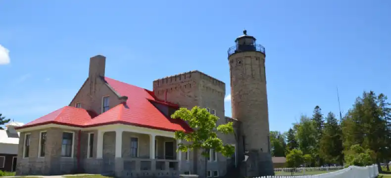 Hotels in Mackinaw Township