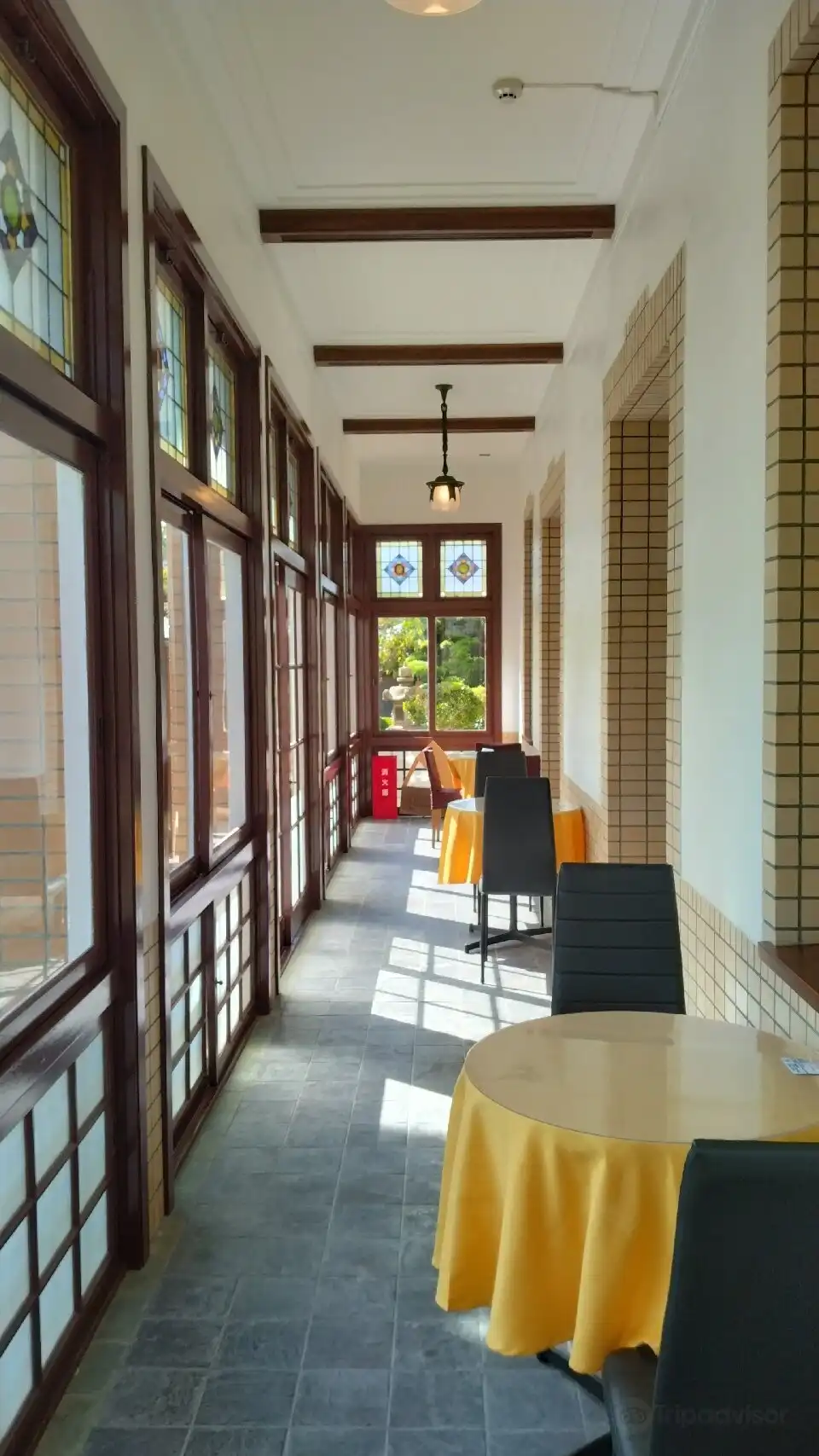 Các khách sạn gần Tajiri Historical House Airando