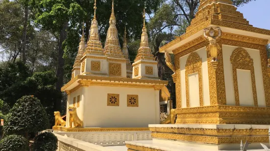 Angkorajaborey Pagoda