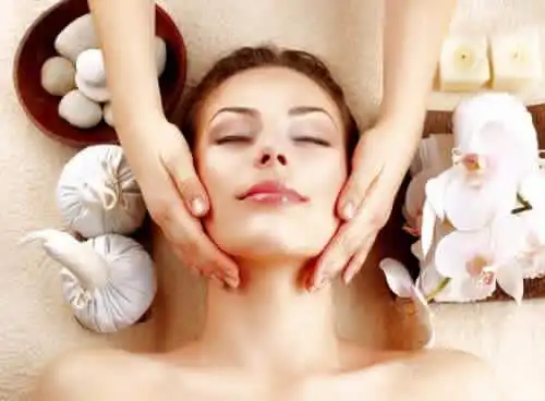 Hotels near Serenity Day Spa and Gifts