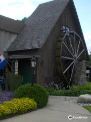 Champlain Trail Museum and Pioneer Village