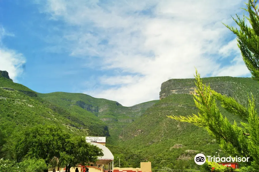 Grutas de Bustamante