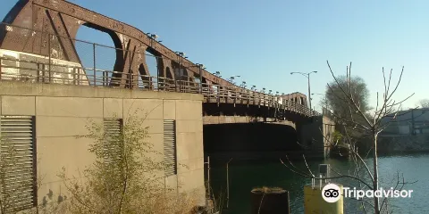 95th Street Bridge