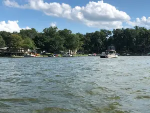 The Dixie Sternwheeler