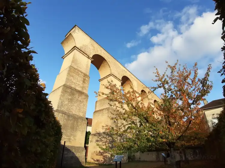 Jouy-aux-Arches