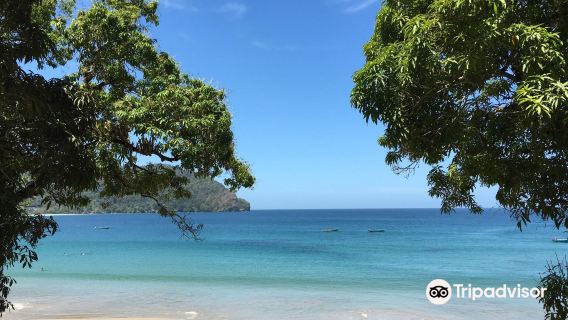 Las Cuevas Beach