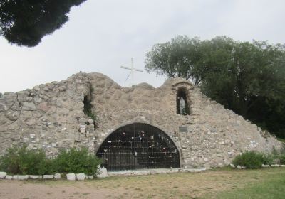 Gruta Virgen de Lourdes