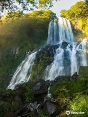 Salto Niña Encantada