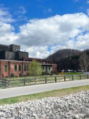 Cascade Hollow Distilling Co. (George Dickel Distillery)