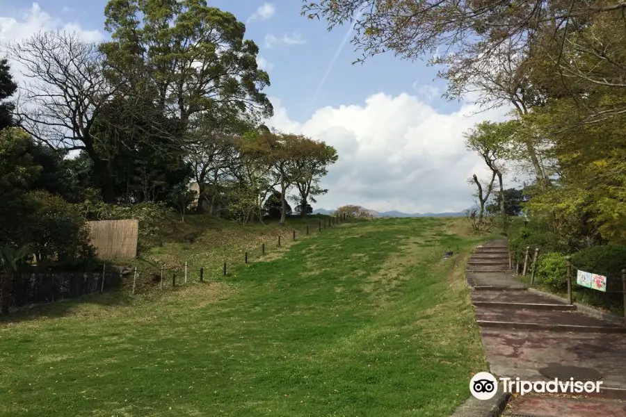 三の丸外郭新堀土塁