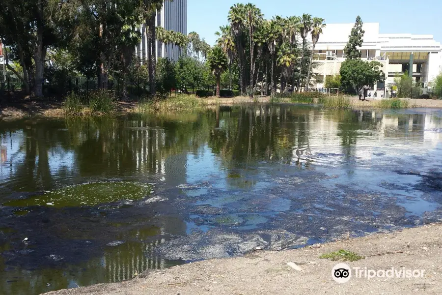 Park La Brea Apartments