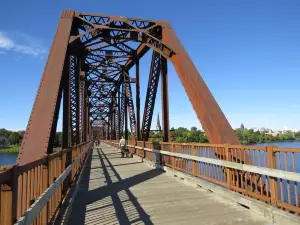 Bill Thorpe Walking Bridge