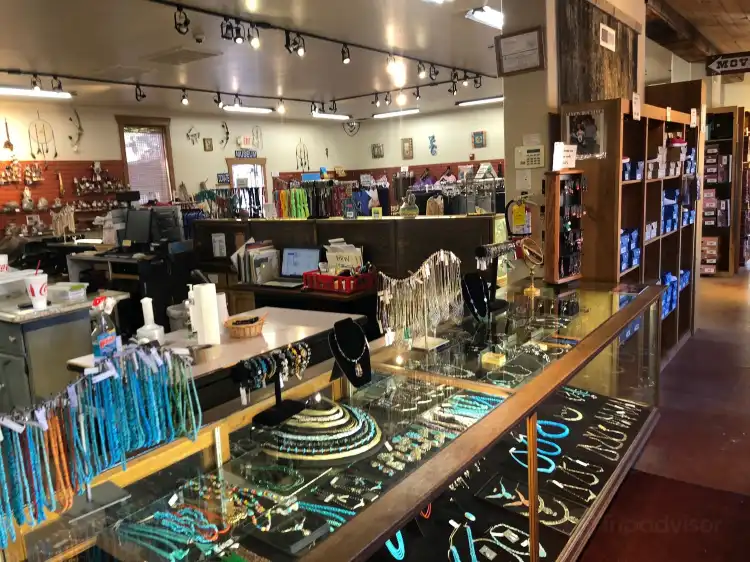 Hotels near Little Hollywood Land: Museum, Trading Post & Chuckwagon Cookout