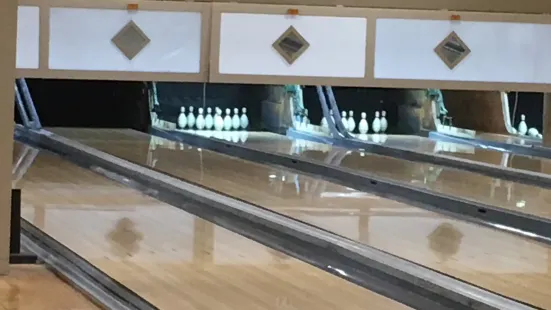 Johnson’s Duckpin Lanes