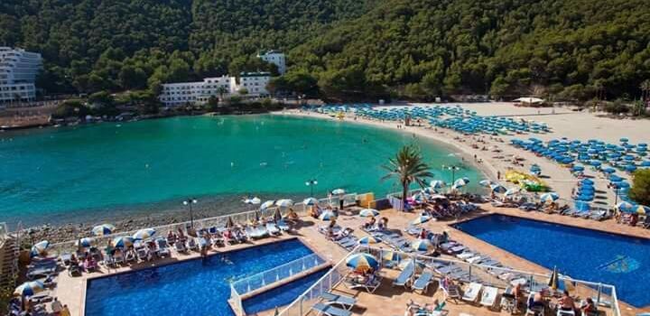 Cala Llonga
