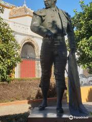 Estatua De Manolo Vazquez