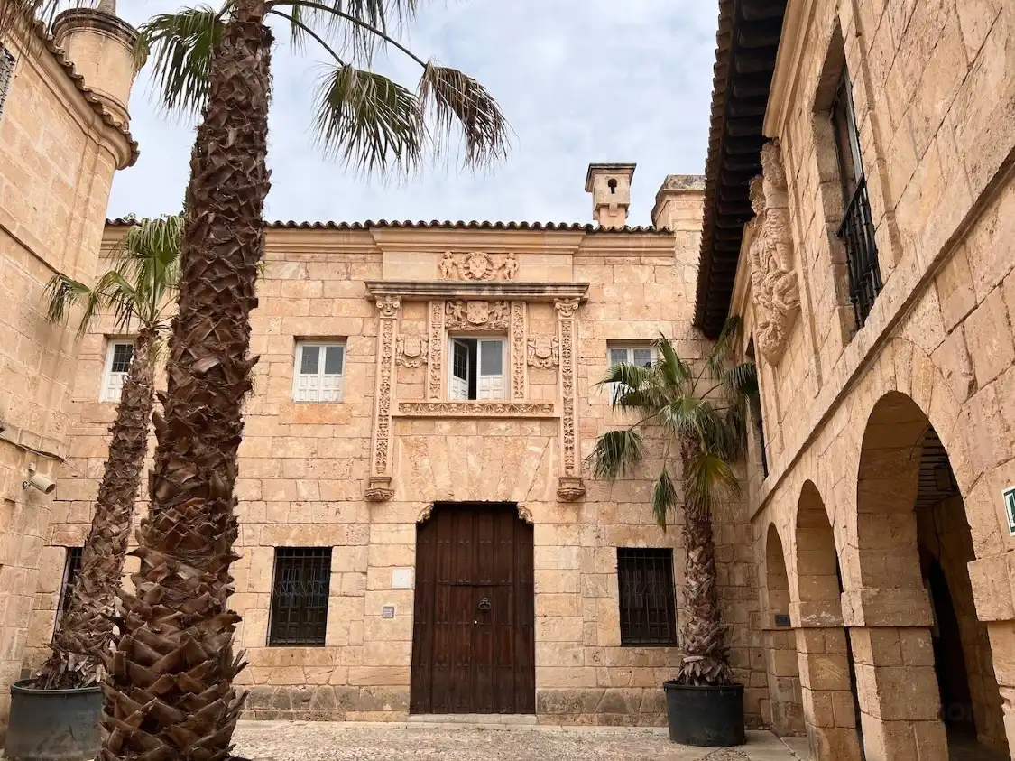 Hotels near Pueblo Espanol