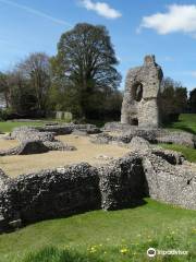 Ludgershall Castle & Cross