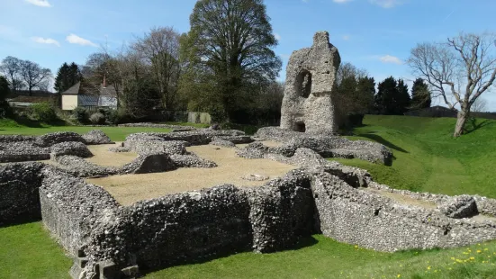 Ludgershall Castle & Cross