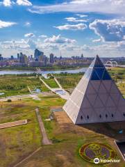 Pyramide des Friedens und der Eintracht