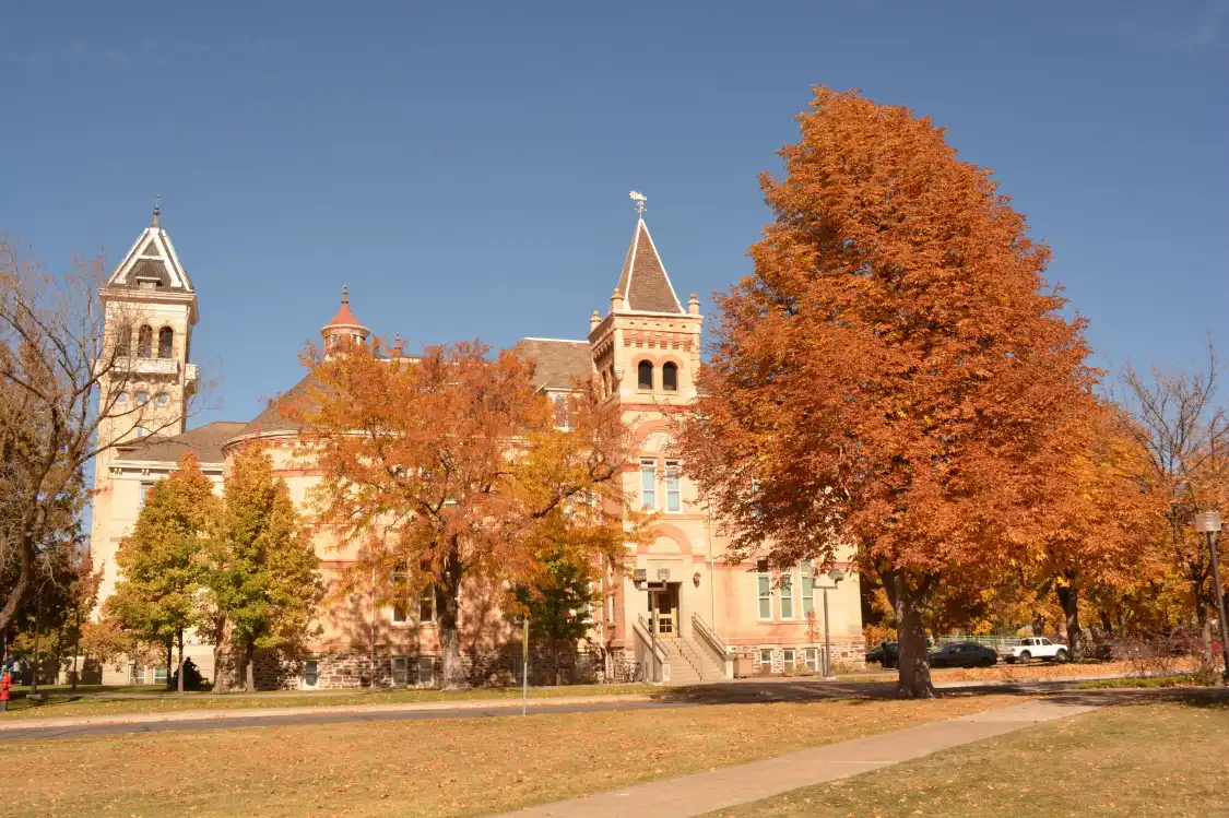 Hotels near Utah State University